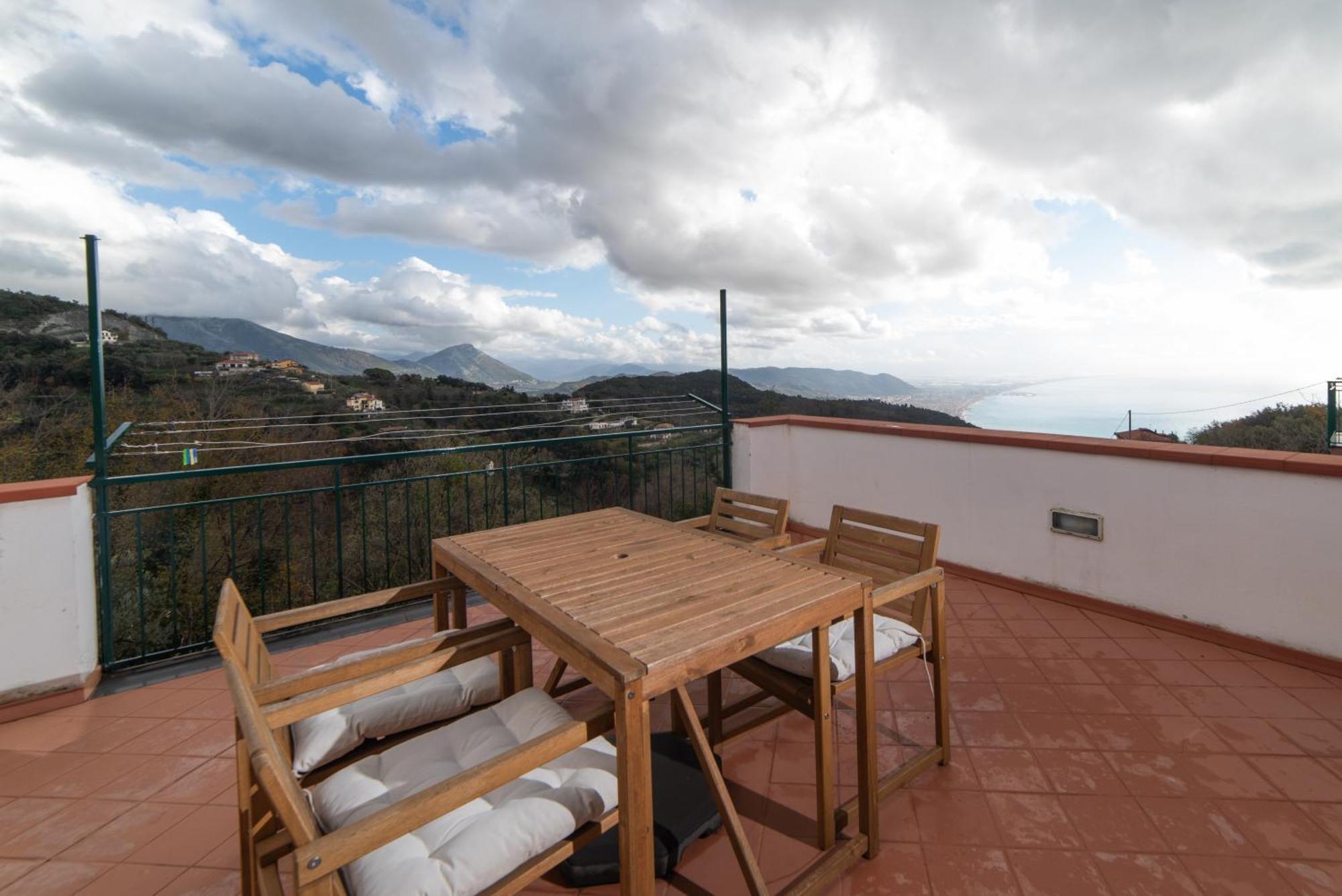 Surrounded By Nature, Free Wi-fi & Two Private Pools With Outstanding View - Antica Rocca Dorotea Apartment